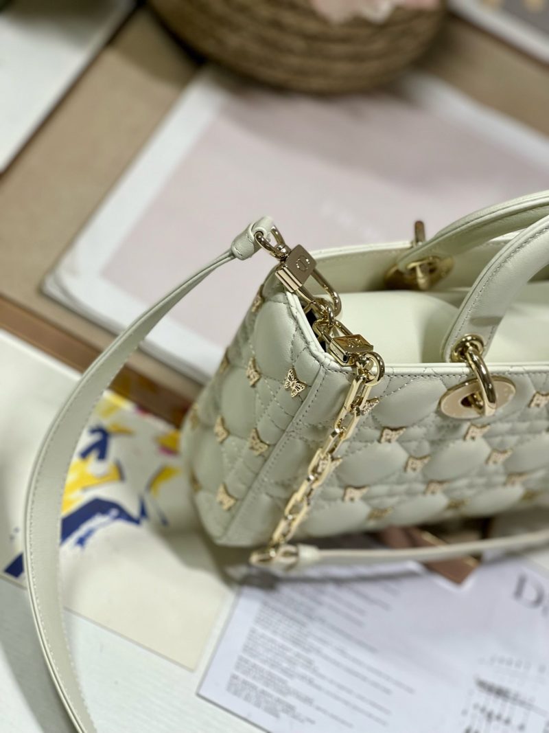 13350631074896177_617152ae-b6fd-43eb-8ae8-6231f85d82aa MEDIUM LADY D-JOY 26 BUTTERFLY STUD WHITE LAMBSKIN