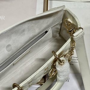 13350631083409039_cf85d9bd-f007-4971-b344-61660a9fb484 MEDIUM LADY D-JOY 26 BUTTERFLY STUD WHITE LAMBSKIN