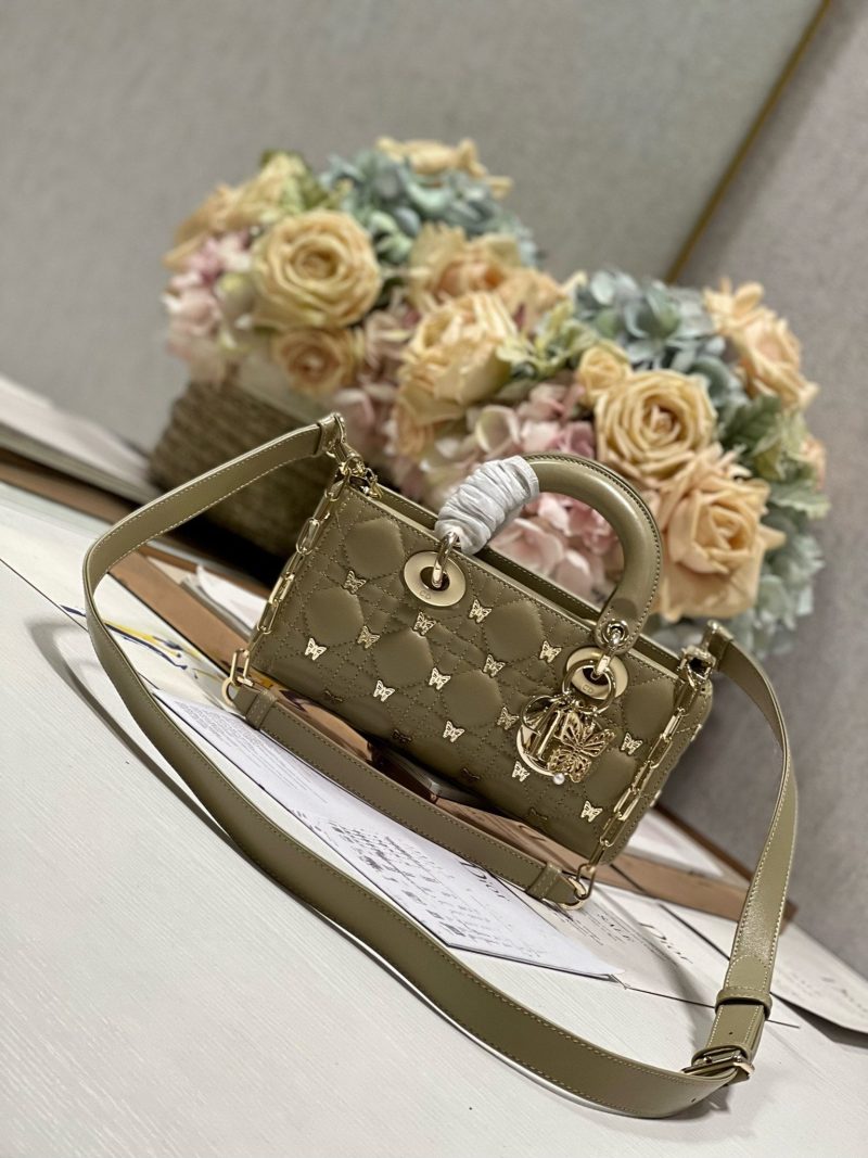 13350631165901680_51127248-5059-4bca-bf60-ff0d7478483c SMALL LADY D-JOY 22 BUTTERFLY STUD OLIVE LAMBSKIN