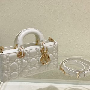 13350661500806884_2fafcc09-7d5c-4eee-b326-a760e63b50d2 MEDIUM LADY D-JOY 26 WHITE LAMBSKIN