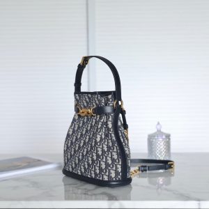 MONTAIGNE MEDIUM 24 BUCKET BAG IN BLUE OBLIQUE JACQUARD CALFSKIN