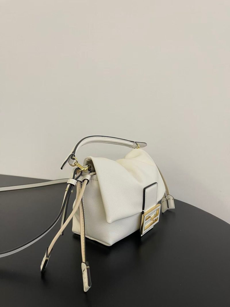 Mamma Baguette Small White Sheepskin