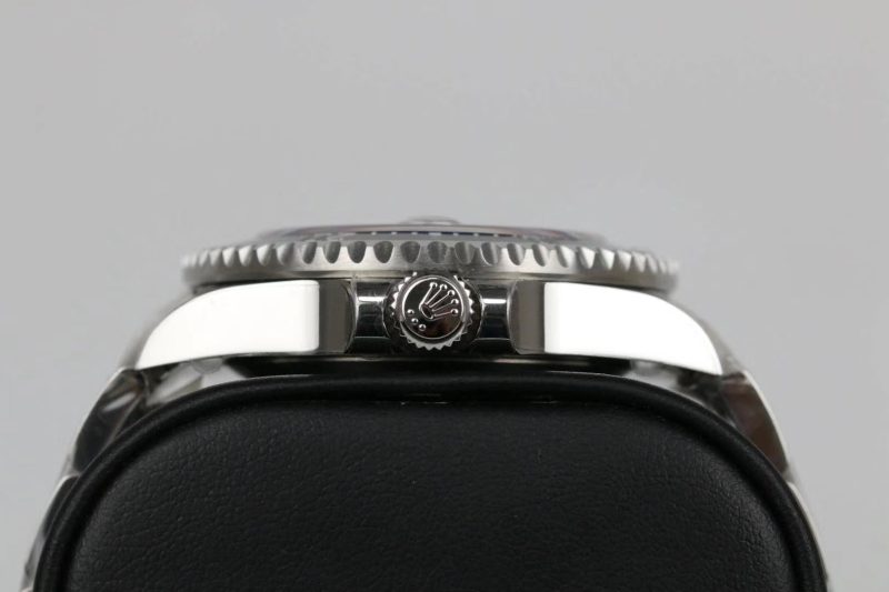 Rolex Sea-Dweller 43mm Silver Black