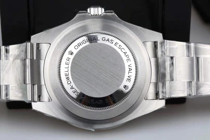 Rolex Sea-Dweller 43mm Silver Black