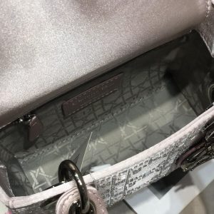 LADY 24 HANDBAG EMBOSSED DIAMOND IN SILVER CALFSKIN