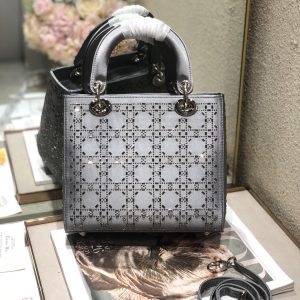 LADY 24 HANDBAG EMBOSSED DIAMOND IN GREY CALFSKIN