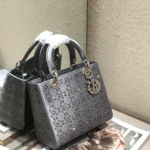 LADY 24 HANDBAG EMBOSSED DIAMOND IN GREY CALFSKIN