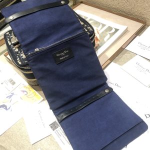 20200326_i1585212585_207_8_jpg SMALL 24 VANITY CASE IN BLACK MONOGRAM OBLIQUE JACQUARD