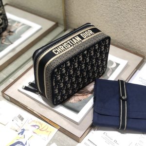 20200326_i1585212585_3431_4_jpg SMALL 24 VANITY CASE IN BLACK MONOGRAM OBLIQUE JACQUARD