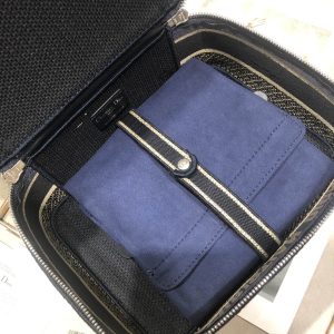 20200326_i1585212585_3733_7_jpg SMALL 24 VANITY CASE IN BLACK MONOGRAM OBLIQUE JACQUARD