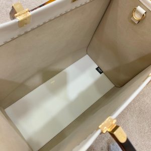 20200704_a1593838273415_3403_jpg SHINE 40 TOTE BAG IN WHITE EMBOSSED CALFSKIN