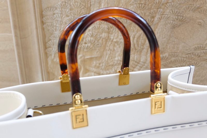 20200730_i1596086196_2352_5_jpg_548caed7-1ccd-4187-aded-29f9db306c57 Fendi Sunshine Large Bag 40.5 White Leather