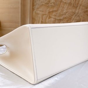 20200730_i1596086196_3335_3_jpg_6262cb43-171e-45c6-981e-b3c7aee74caa Fendi Sunshine Large Bag 40.5 White Leather