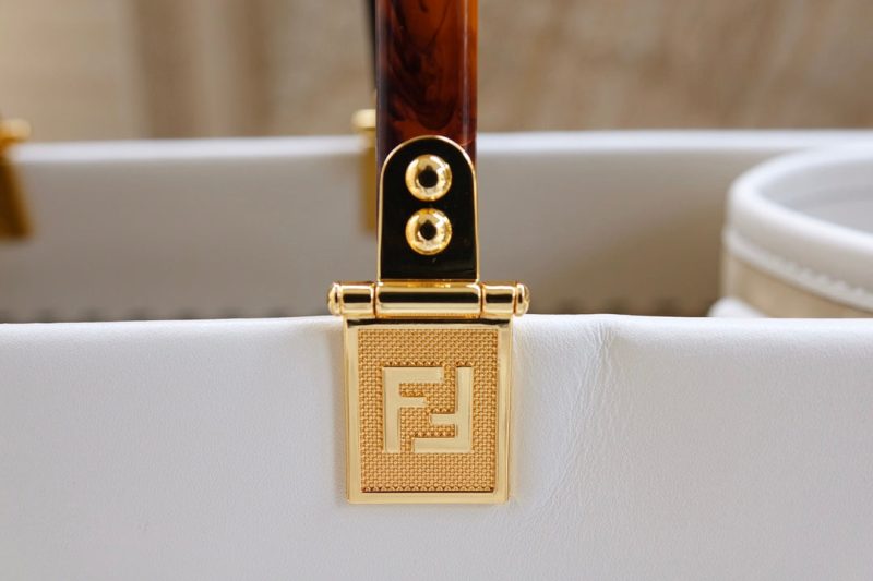 20200730_i1596086196_4582_6_jpg_bbd5169f-d9ba-4707-83aa-14dc2c2c6af7 Fendi Sunshine Large Bag 40.5 White Leather