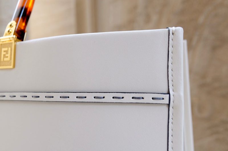 20200730_i1596086196_8611_8_jpg_9d462970-cc27-4358-a2a1-b57d27a071c2 Fendi Sunshine Large Bag 40.5 White Leather