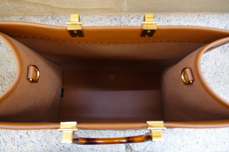 20200819_i1597816089_1026_4_jpg_c89c7707-c8a6-4428-997b-1ce46ab76539 Fendi Sunshine Large Bag 40.5 Tan Leather