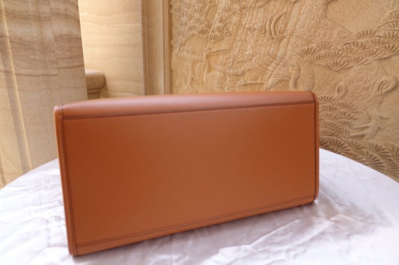 20200819_i1597816089_2954_3_jpg_e27a6211-4e6c-4171-b455-653c87bef82a Fendi Sunshine Large Bag 40.5 Tan Leather