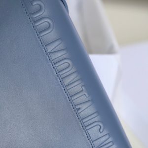 MEDIUM CD BOBBY 22CM BLUE CALFSKIN GOLD HARDWARE