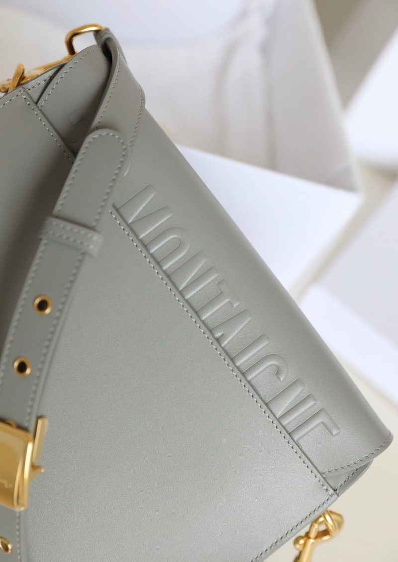 MEDIUM CD BOBBY 22CM DARK GREY CALFSKIN GOLD HARDWARE