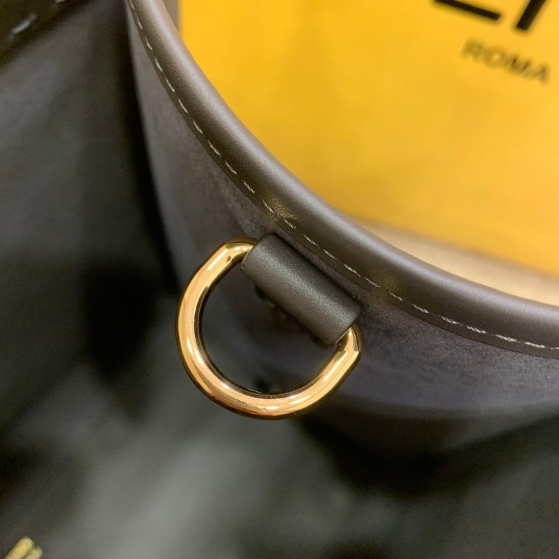 20201011_a1602389349858_3002_jpg SHINE 40 TOTE BAG IN STONE GREEN EMBOSSED CALFSKIN