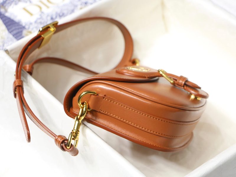 20201011_i1602359974_5460_4_jpg SMALL BOBBY 18 BAG IN CINNAMON BROWN GLOSSY CALFSKIN