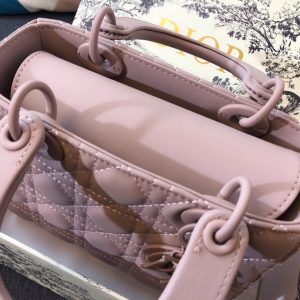 MEDIUM LADY 20 BAG IN LIGHT PINK CALFSKIN