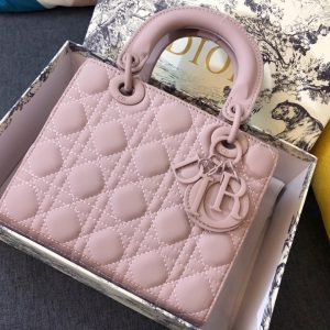 MEDIUM LADY 20 BAG IN LIGHT PINK CALFSKIN