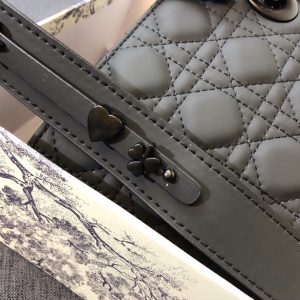 20201016_i1602793102_2919_4_jpg MEDIUM LADY 20 BAG IN BLACK CALFSKIN