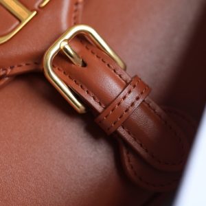 MEDIUM CD BOBBY 22CM DARK TAN CALFSKIN GOLD HARDWARE