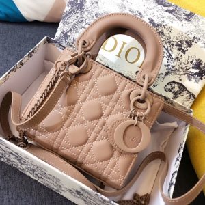 MINI LADY 17 BAG IN CAMEL BROWN CALFSKIN