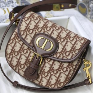 MEDIUM CD BOBBY 22CM CHOCOLATE OBLIQUE CANVAS GOLD HARDWARE