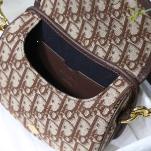 MEDIUM CD BOBBY 22CM CHOCOLATE OBLIQUE CANVAS GOLD HARDWARE