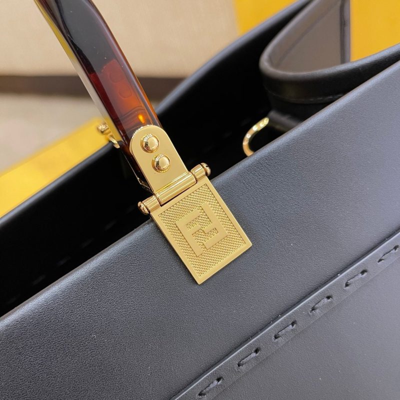 20201126_a1606360706662_7611_jpg SHINE 40 TOTE BAG IN BLACK EMBOSSED CALFSKIN