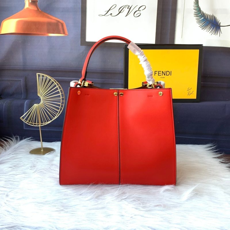 Peekaboo X-lite medium 30cm Bag red lambskin gold hardware