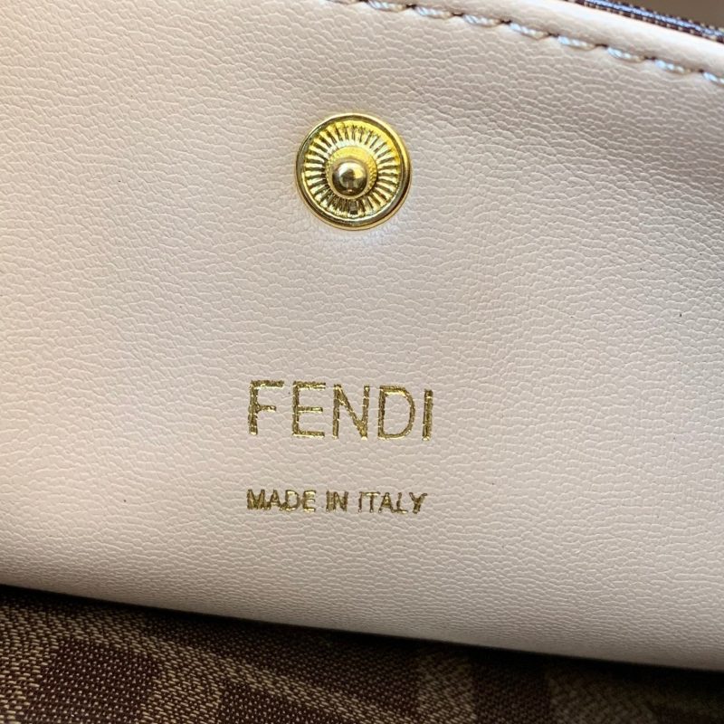 20201205_a1607145199991_6244_jpg_3d09633c-f3ce-4ef1-b783-1e6d6660d71c Peekaboo X-lite medium 30cm Bag light brown lambskin gold hardware