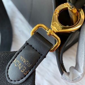 20201205_a1607145290469_1706_jpg_503953d9-c83d-42ec-90ad-f616e600f6da Peekaboo X-lite medium 30cm Bag black lambskin gold hardware