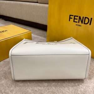 20210311_a1615440120159_1584_jpg SHINE LARGE 35 TOTE IN WHITE CALFSKIN