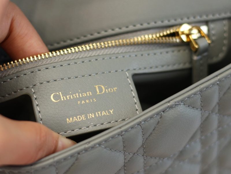 20210407_i1617784129_4706_0_jpg CARO MINI BAG 20 IN LIGHT BLUE CALFSKIN