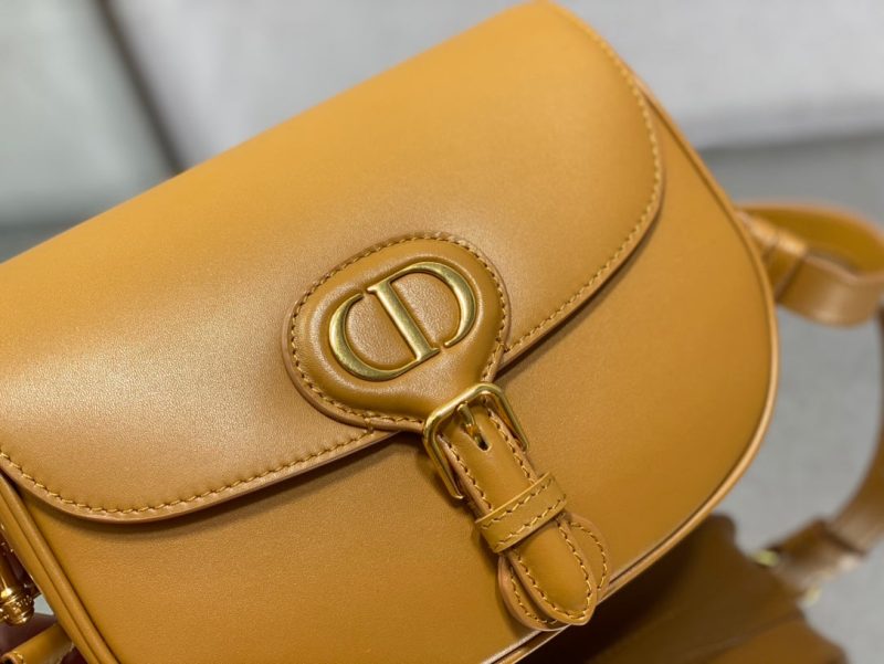 20210421_i1618941928_6115_2_jpg MEDIUM CD BOBBY 22CM BROWN CALFSKIN GOLD HARDWARE