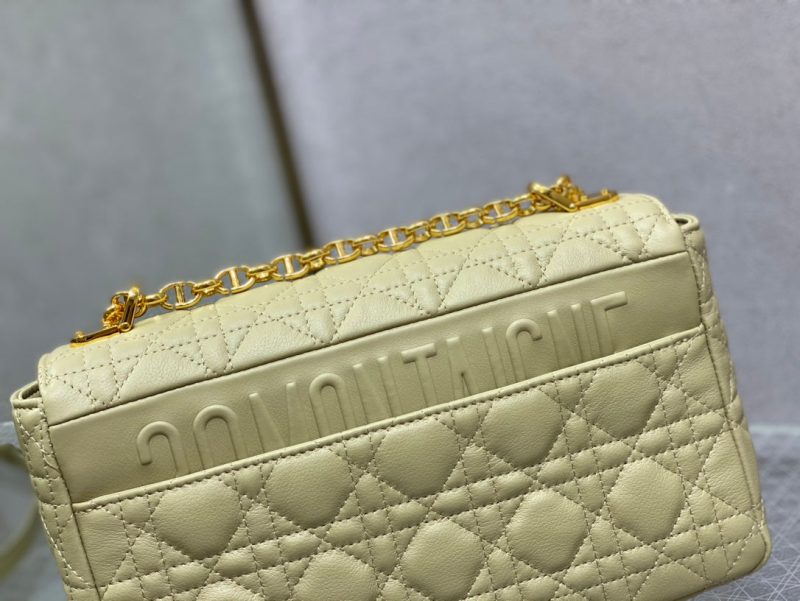 medium caro 25.5 light yellow calfskin