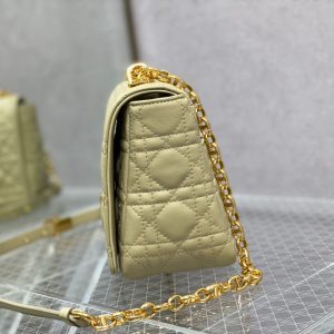 medium caro 25.5 light yellow calfskin