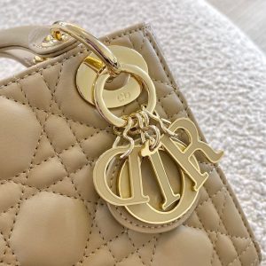 20210518_i1621350698_1423_4_jpg mini lady 17 mellow yellow lambskin