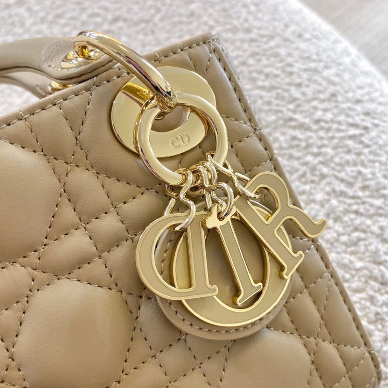 20210518_i1621350698_1423_4_jpg mini lady 17 mellow yellow lambskin