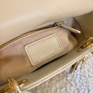 20210518_i1621350698_1762_7_jpg mini lady 17 mellow yellow lambskin