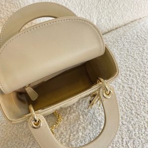 20210518_i1621350698_9247_6_jpg mini lady 17 mellow yellow lambskin