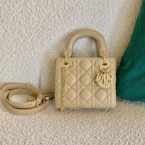 20210518_i1621350698_9854_0_jpg mini lady 17 mellow yellow lambskin