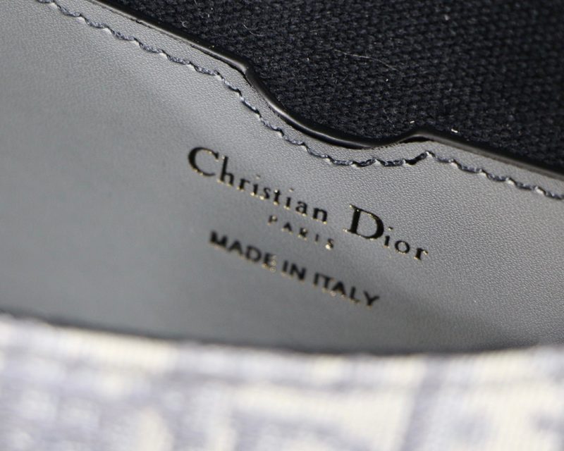 MEDIUM CD BOBBY 22CM GREY OBLIQUE CANVAS GOLD HARDWARE