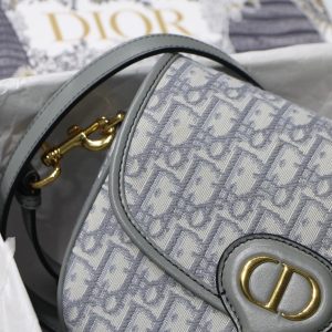 MEDIUM CD BOBBY 22CM GREY OBLIQUE CANVAS GOLD HARDWARE