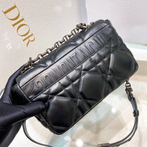 20211012_i1634015273_7342_4_jpg SMALL CARO BAG 20 BLACK MACROCANNAGE CALFSKIN BLACK HARDWARE