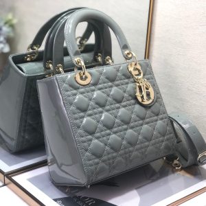 20211109_i1636393449_5059_1_jpg medium lady 24 grey patent calfskin